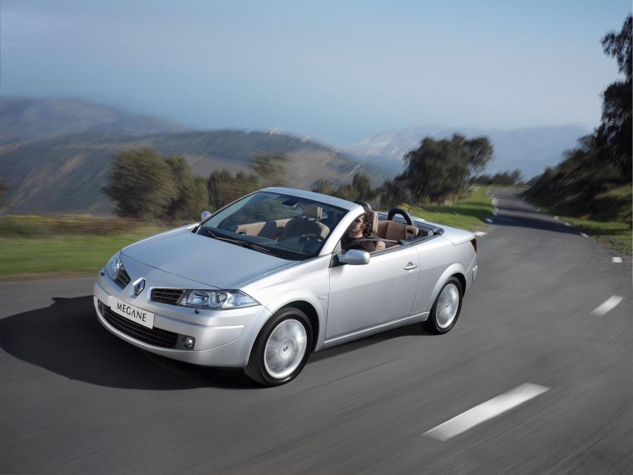  Renault Megane Coupe Cabriolet 2006 года  (фото 14 из 15)